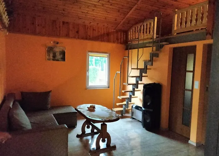 Nad Jeziorem בית נופש אוז'יז'נה